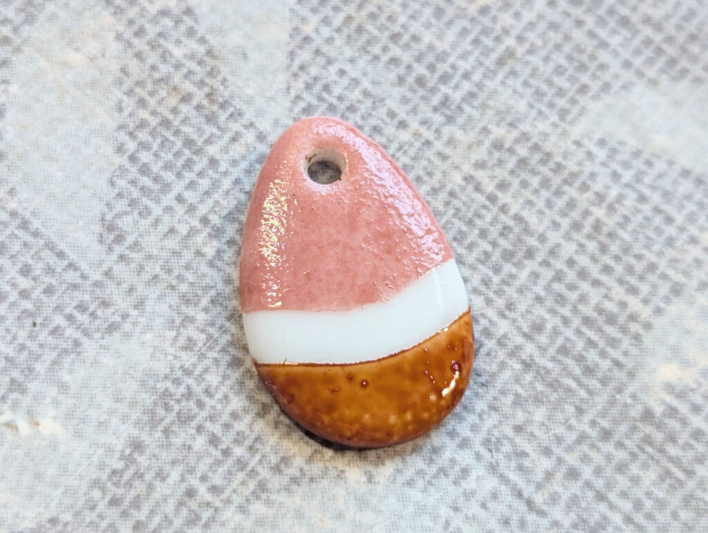 Résultat final de mon atelier peinture sur porcelaine